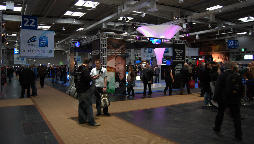 /stories/archives/cebit_09/intel_hall.jpg