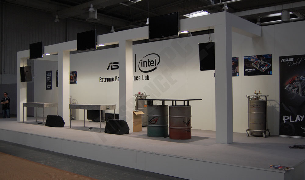 /stories/archives/cebit_09/intel_oc.jpg