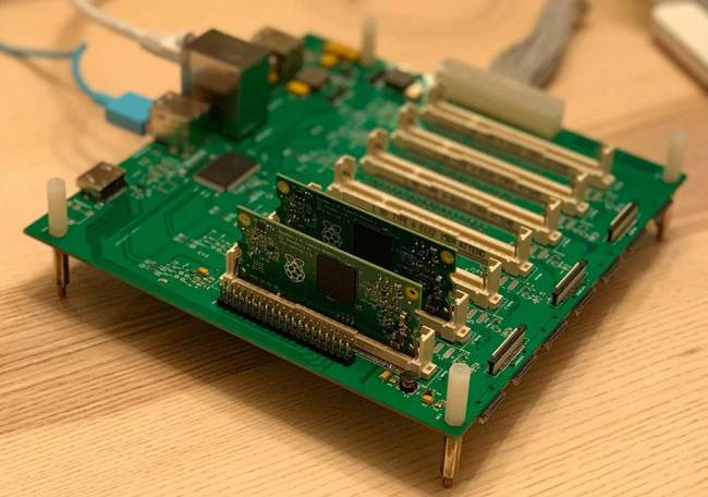 Vous aimez le Raspberry Pi sauce Compute Card ? Connectez-en 7 dans la Turing Pi Compute Board !