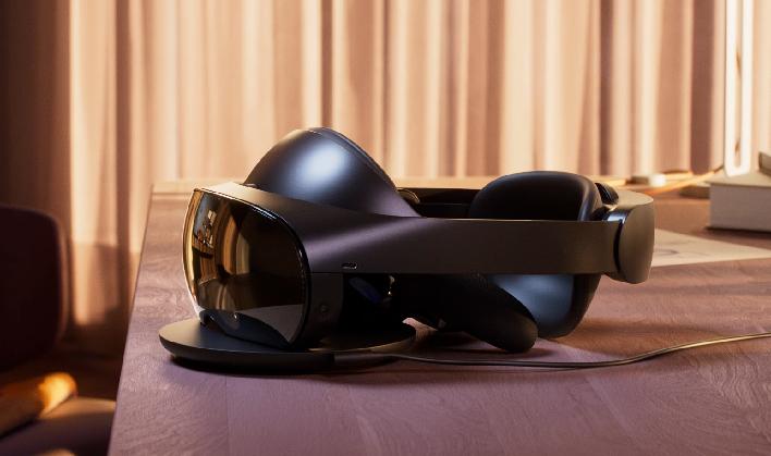 Facebook annonce le Meta Quest Pro, un casque VR bien haut en gamme