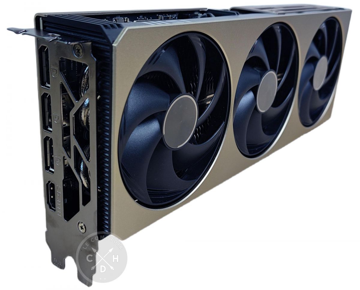 rtx 5070 12g inspire 3x oc : backplate [cliquer pour agrandir]