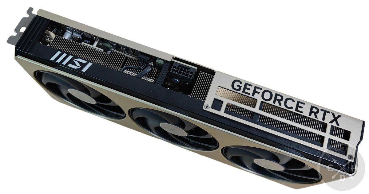 RTX 5070 12g inspire 3x oc / SFF ready [cliquer pour agrandir]