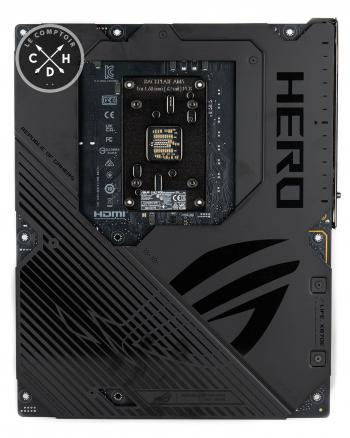 La Crosshair X870E Hero de dos [cliquer pour agrandir]