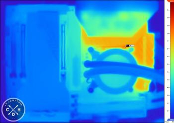 L'étage d'alim de la MSI Z890 Carbon avec un CPU à 240 W [cliquer pour agrandir]