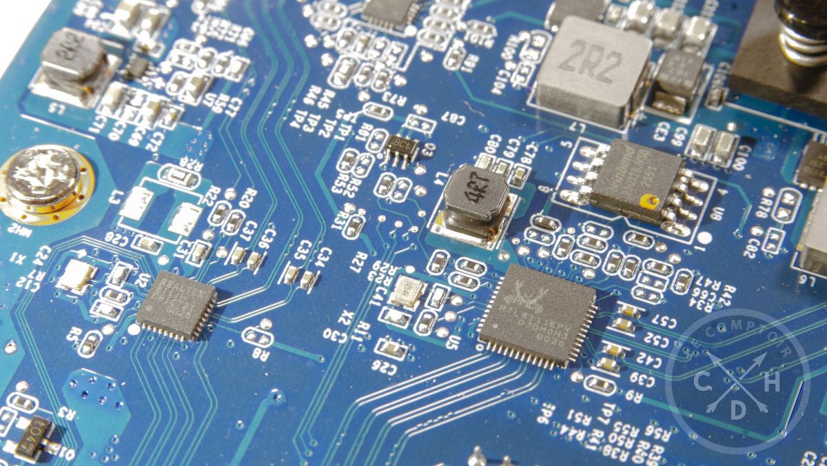 DP320 puces LAN [cliquer pour agrandir]